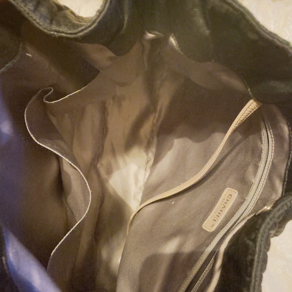 Chanel Le Marias Coated Canvas Hobo - Picture 14 of 14